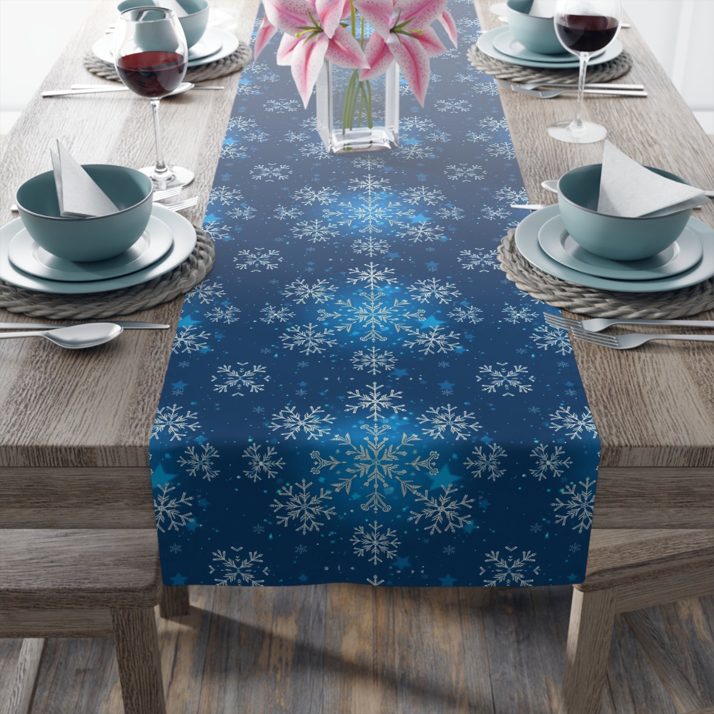 Magical Holiday Snowflake Table Runner (Cotton, Poly)