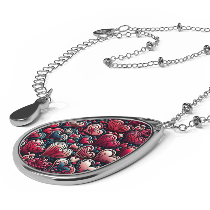 Decorative Heart Pattern Oval Necklace