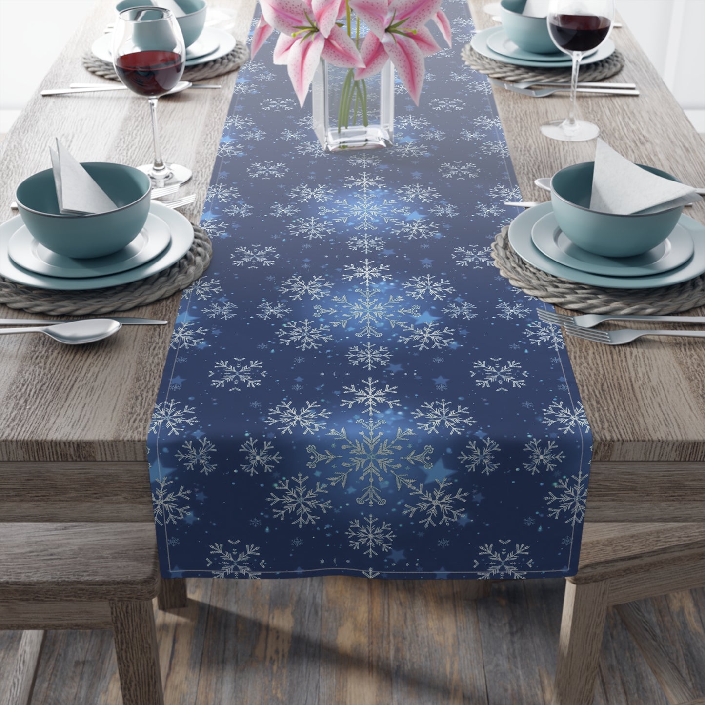 Magical Holiday Snowflake Table Runner (Cotton, Poly)