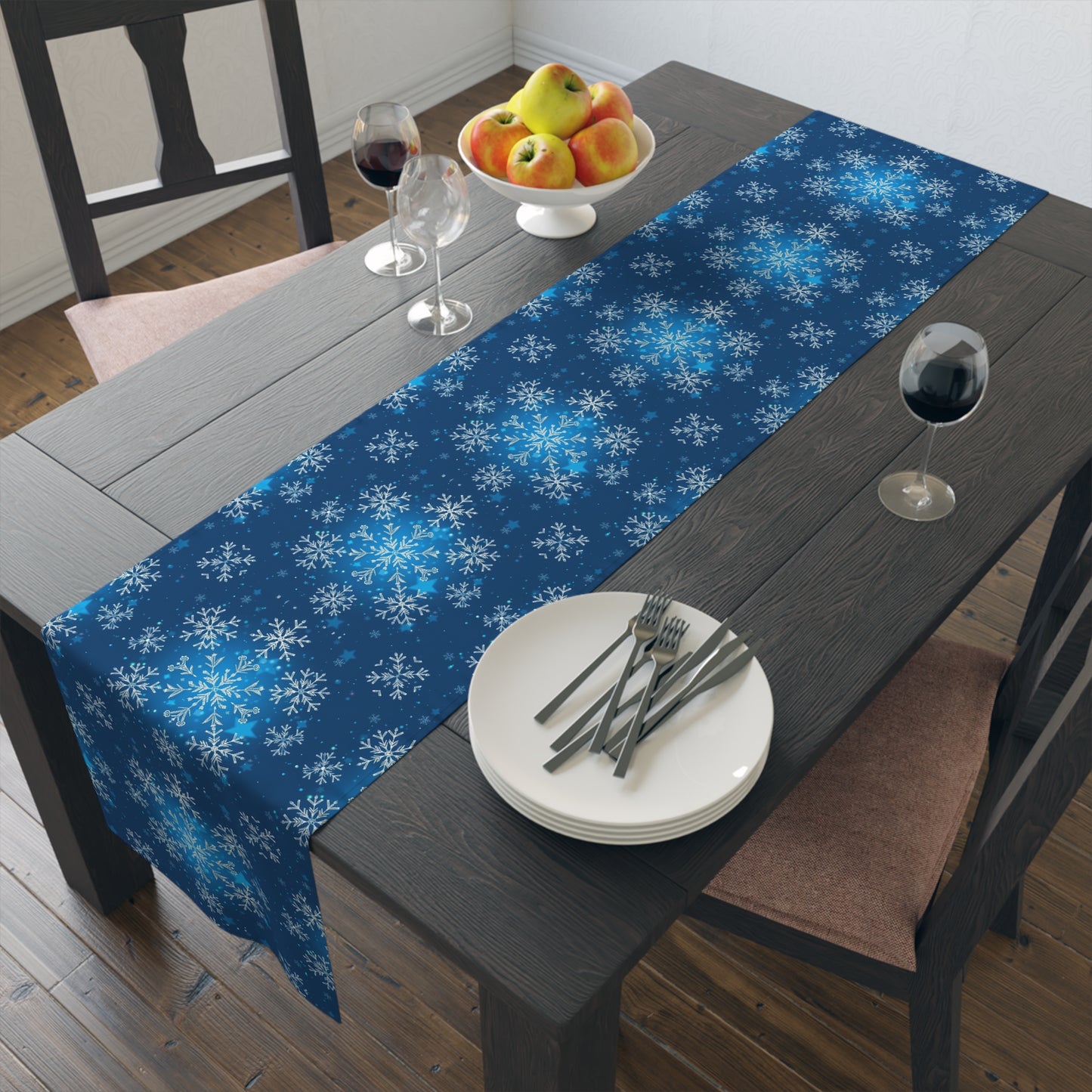 Magical Holiday Snowflake Table Runner (Cotton, Poly)